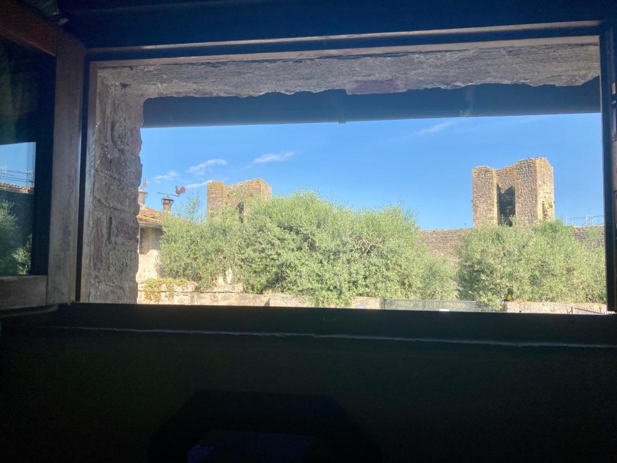 הוילה Monteriggioni Castello מראה חיצוני תמונה