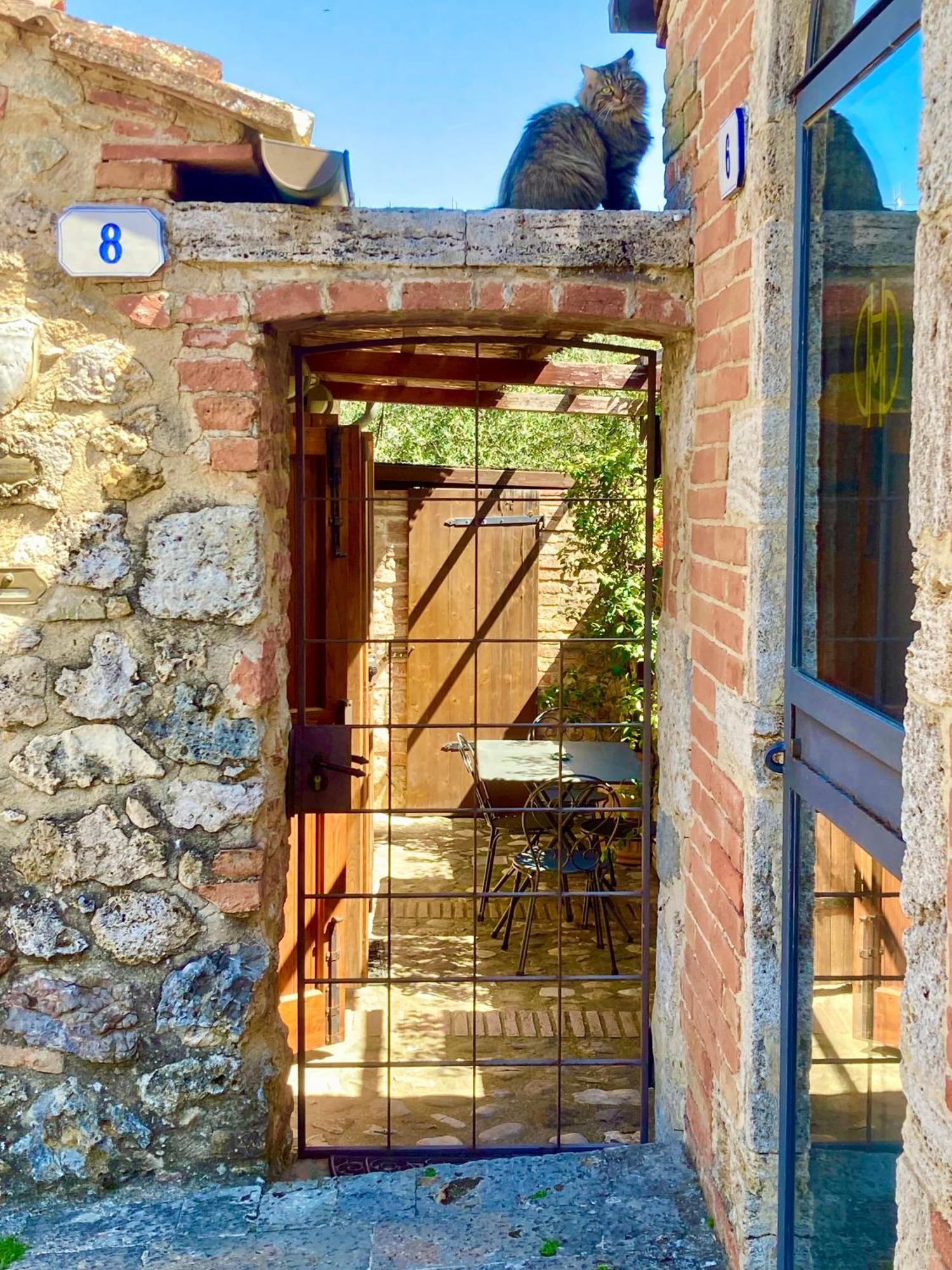 הוילה Monteriggioni Castello מראה חיצוני תמונה