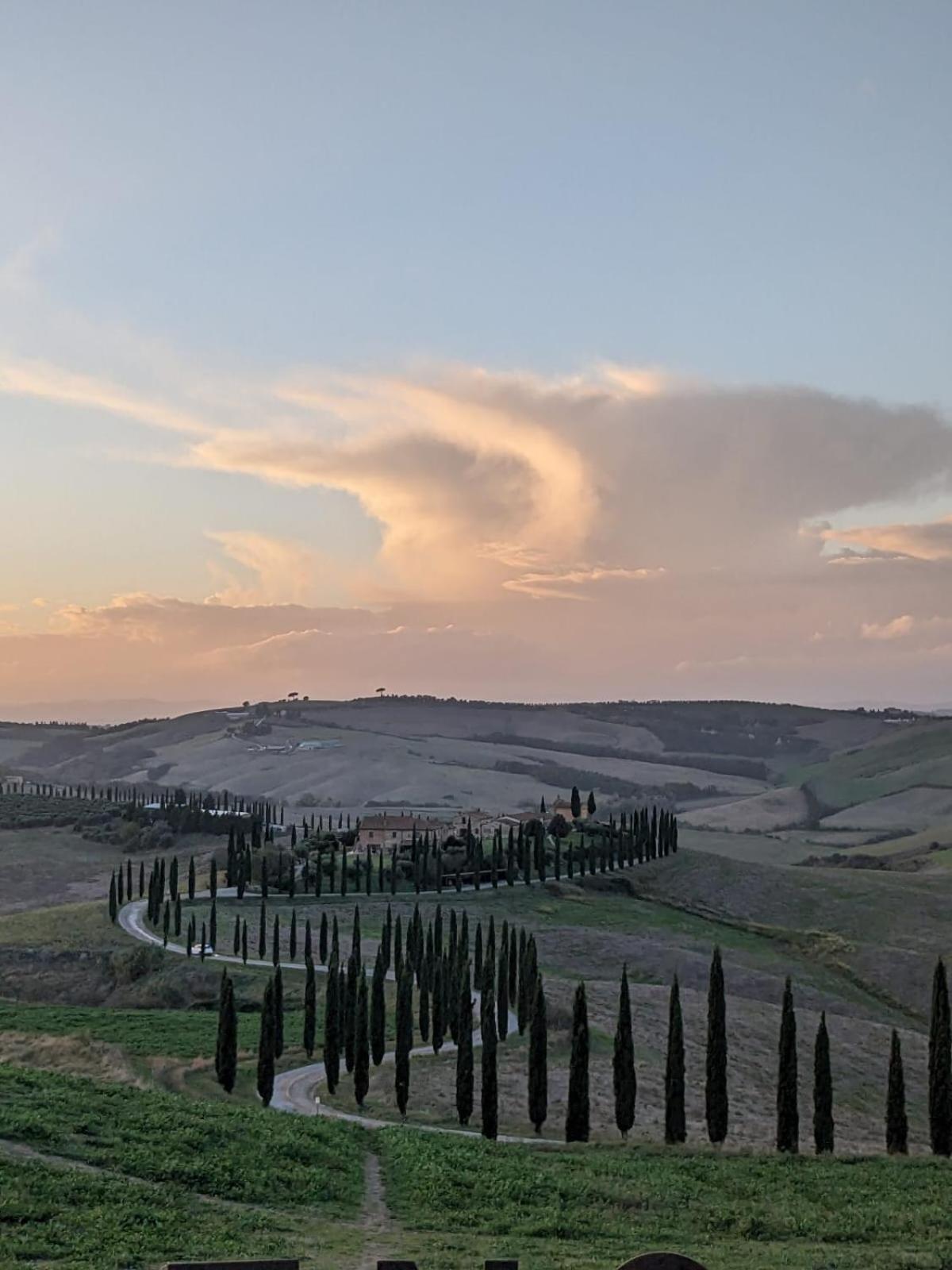 הוילה Monteriggioni Castello מראה חיצוני תמונה